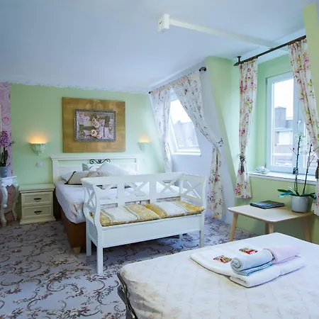 Jupiter Hotel 3*