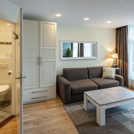 Jupiter Hotel 3*