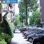 Отель Jupiter 3*